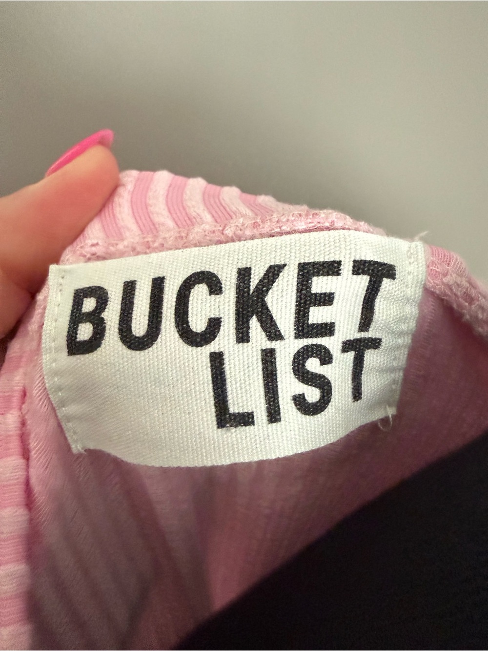 BUCKETLIST Pink Crewneck Sweater with White Bow Motif - Picture 2 of 3